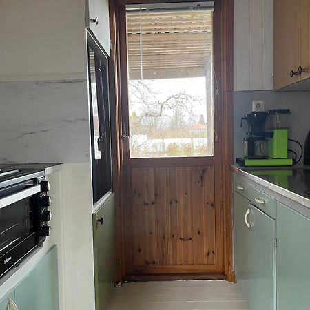 Stuga Centrala Faerjestaden Med Gangavstand Till Det Mesta Färjestaden Exterior foto