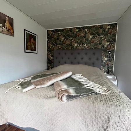 Stuga Centrala Faerjestaden Med Gangavstand Till Det Mesta Färjestaden Exterior foto
